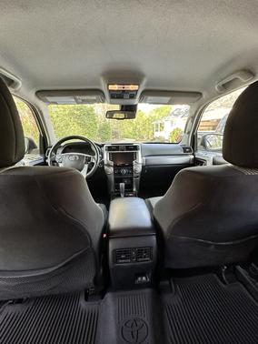 Silver 2022 Toyota 4Runner SR5