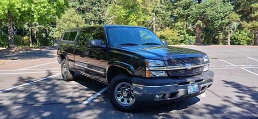 Gray 2005 Chevrolet Silverado 1500 Z71 Extended Cab