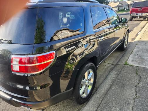 2008 Saturn Outlook XR