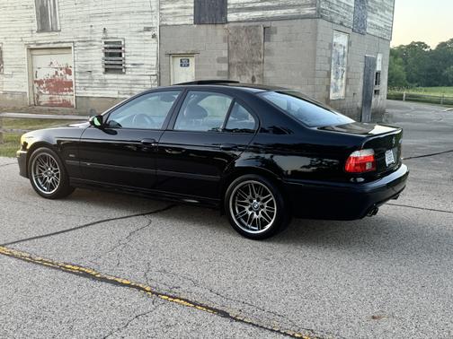 2001 BMW M5 Base