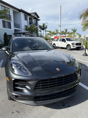 2020 Porsche Macan Macan S