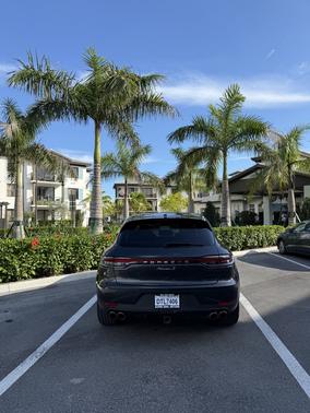 2020 Porsche Macan Macan S