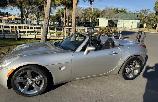 2007 Pontiac Solstice Base