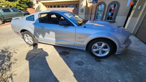 Silver 2008 Ford Mustang GT Premium