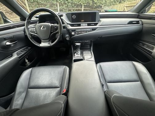 White 2021 Lexus ES 350 Base