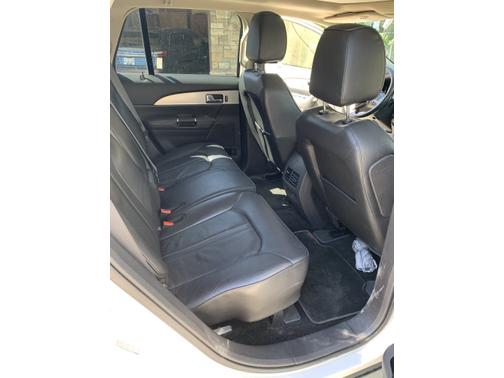 2015 Lincoln MKX Base