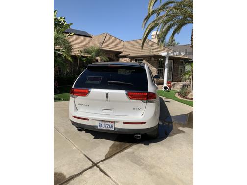2015 Lincoln MKX Base