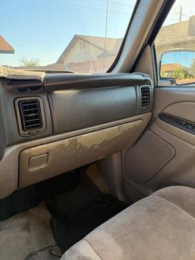 Silver 2004 Chevrolet Tahoe LS