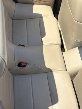 White 2007 Ford Mustang Deluxe