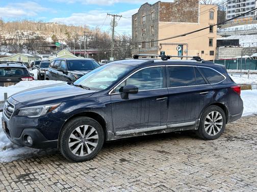 2018 Subaru Outback 2.5i Touring