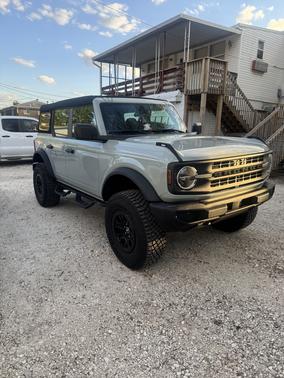 Gray 2023 Ford Bronco Base