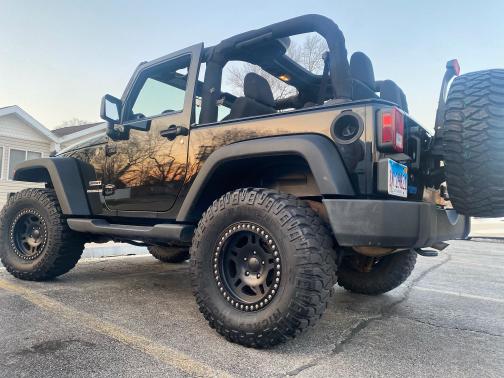 Photo 4 of 12 of 2011 Jeep Wrangler Sport