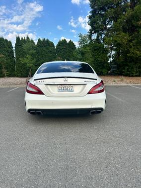 White 2015 Mercedes-Benz CLS-Class CLS 63 AMG S-Model 4MATIC