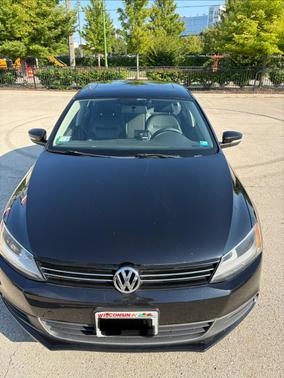 Black 2014 Volkswagen Jetta Auto SE