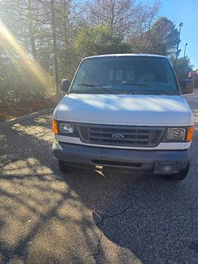 2006 Ford E250 Base