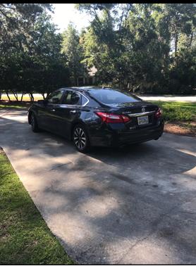 Blue 2017 Nissan Altima 2.5 SV