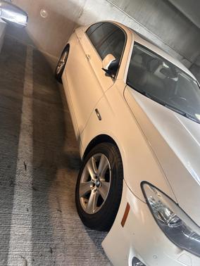 White 2013 BMW 528 i xDrive