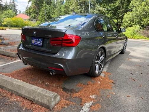 Gray 2018 BMW 340 i