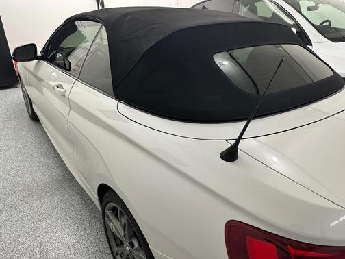 White 2015 BMW M235 i