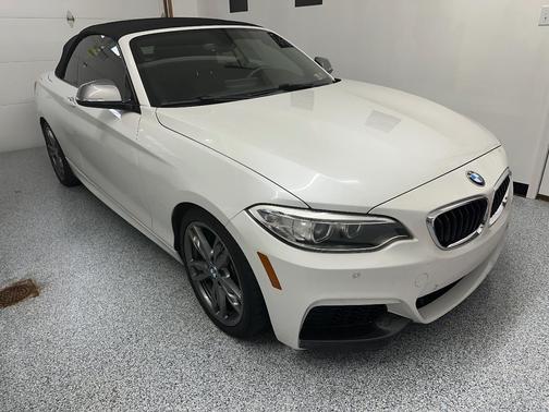 White 2015 BMW M235 i