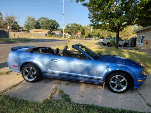 Blue 2006 Ford Mustang GT