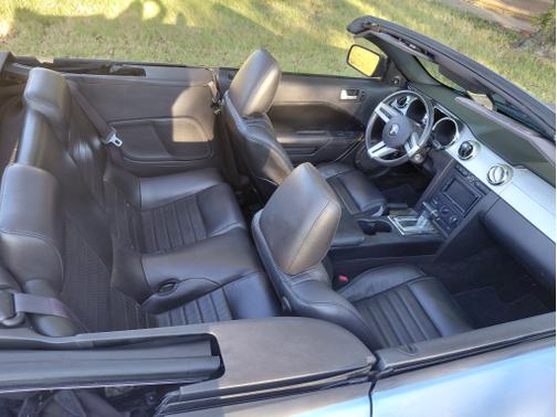 Blue 2006 Ford Mustang GT
