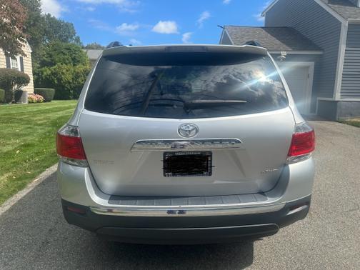 2013 Toyota Highlander SE