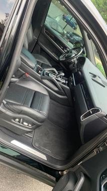 Black 2020 Porsche Cayenne Cayenne