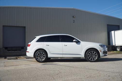 2017 Audi Q7 3.0T Premium Plus