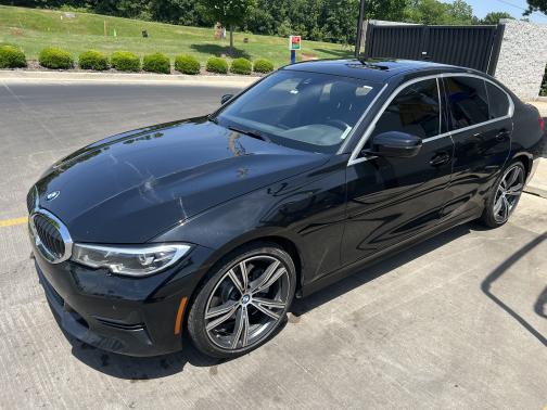 2019 BMW 330 i