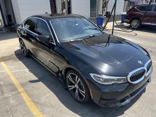 2019 BMW 330 i