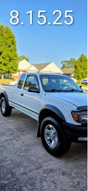 2004 Toyota Tacoma Xtracab