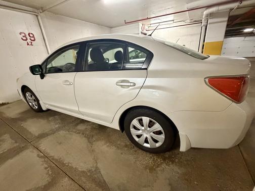 2012 Subaru Impreza 2.0i