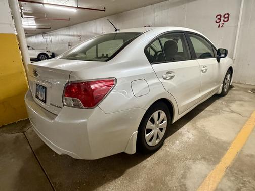 2012 Subaru Impreza 2.0i