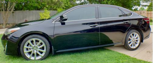 Photo 2 of 15 of 2013 Toyota Avalon XLE Premium