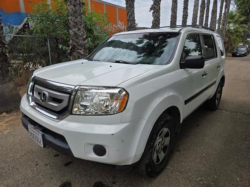 White 2011 Honda Pilot LX