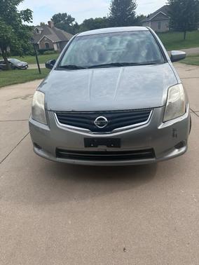 Gray 2012 Nissan Sentra 2.0 S