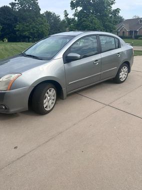 Gray 2012 Nissan Sentra 2.0 S
