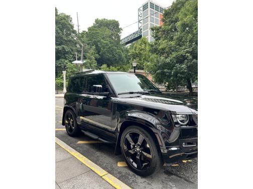 2023 Land Rover Defender V8