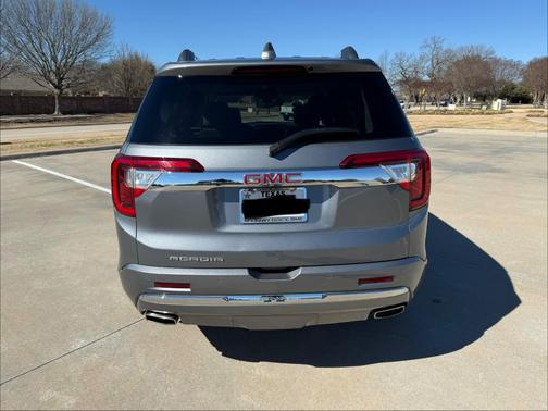 2020 GMC Acadia Denali