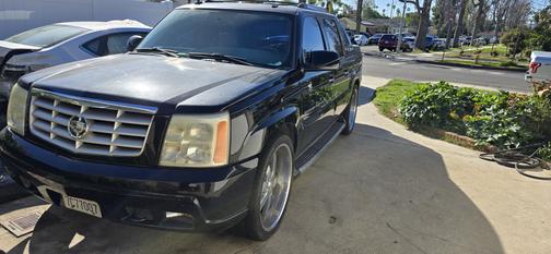 2003 Cadillac Escalade EXT Base