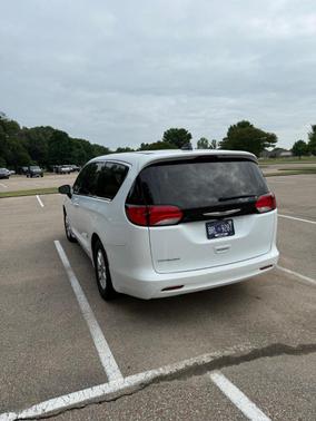 White 2022 Chrysler Voyager LX