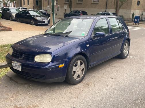 Blue 2000 Volkswagen Golf GLS