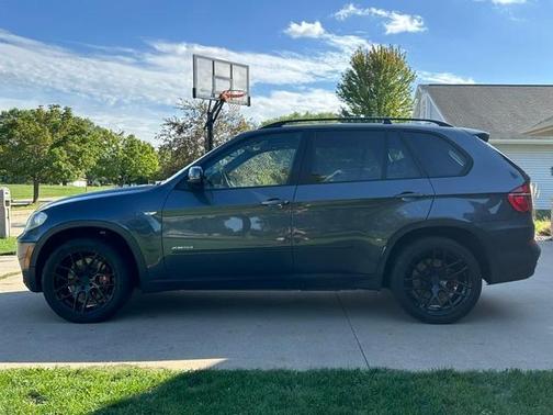 Gray 2013 BMW X5 xDrive50i