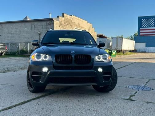 Gray 2013 BMW X5 xDrive50i