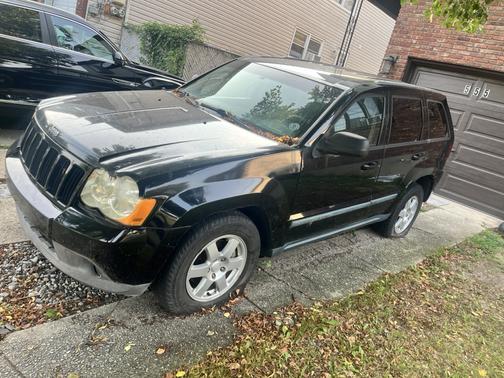Black 2008 Jeep Grand Cherokee Laredo