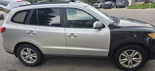 Silver 2011 Hyundai SANTA FE Limited