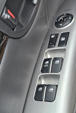 Silver 2011 Hyundai SANTA FE Limited