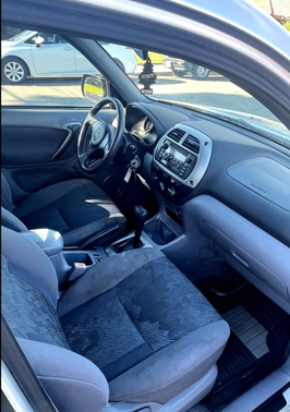 2002 Toyota RAV4 Base