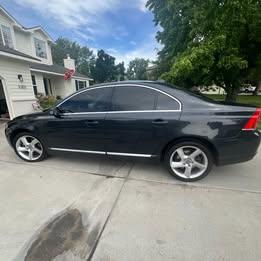 Gray 2010 Volvo S80 T6